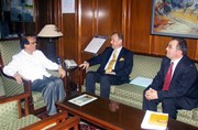 Turkey ambassador for Bangladesh Mr. M. Vakur ERKUL and Turkey-Bangladesh Chamber of Commerce and Industry´s president Mr. Fikret Cicek meets BB Governor Dr. Atiur Rahman at his office on 6 March, 2012