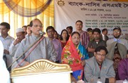 Honorable Governor Dr. Atiur Rahman delivering his inaugural speech of "Bank-NASCIB SME Saikat Utshab-2011" in Cox´s Bazar on 11th November 2011